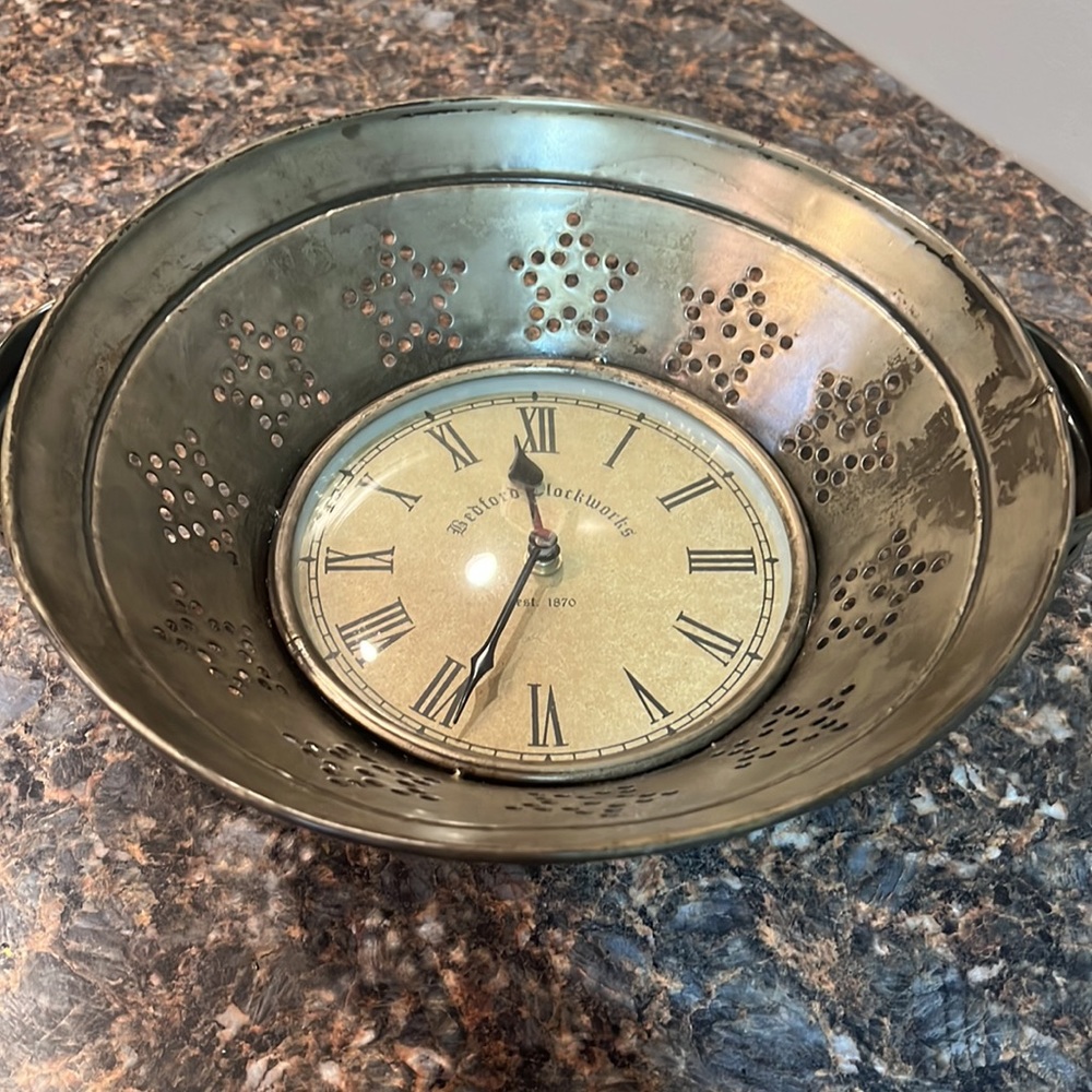 Wall clock - Picture 2 of 3